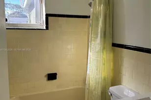 2620 SW 53rd Ave, West Park, FL 33023 - Photo 9