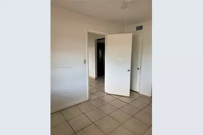 2620 SW 53rd Ave, West Park, FL 33023 - Photo 3