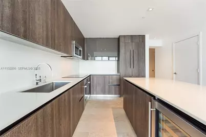 88 SW 7th St #2708, Miami, FL 33130 - Photo 5