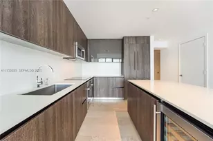 88 SW 7th St, Miami, FL 33130 - Photo 5