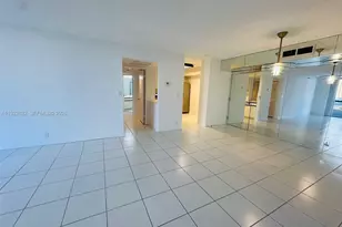 19101 NE 36th Ct, Aventura, FL 33180 - Photo 5