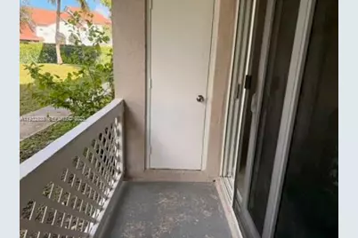 6755 NW 175th Ln #M-9, Hialeah, FL 33015 - Photo 23