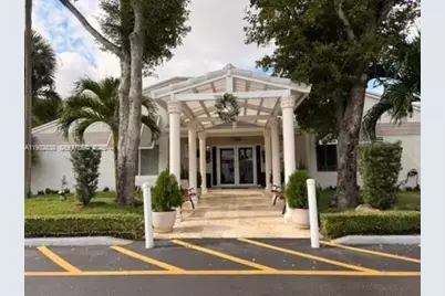 6755 NW 175th Ln #M-9, Hialeah, FL 33015 - Photo 29