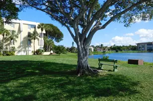 940 NE 199th St, Miami, FL 33179 - Photo 15