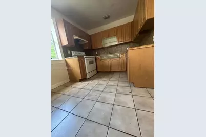 1087 NW 51st St #1089, Miami, FL 33127 - Photo 3