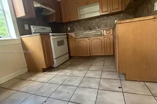 1087 NW 51st St, Miami, FL 33127 - Photo 3