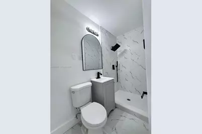 1040 Curtiss Dr, Opa-Locka, FL 33054 - Photo 9