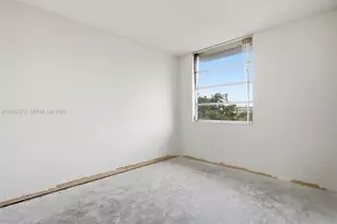 8560 N Sherman Cir, Miramar, FL 33025 - Photo 17