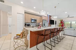 7809 NW 104th Ave, Doral, FL 33178 - Photo 9