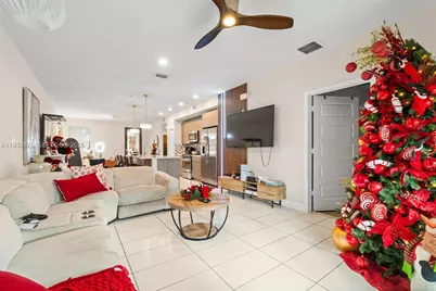 7809 NW 104th Ave #1, Doral, FL 33178 - Photo 11