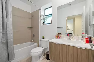 7809 NW 104th Ave, Doral, FL 33178 - Photo 19