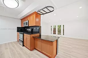 16681 NE 35th Ave, North Miami Beach, FL 33160 - Photo 5