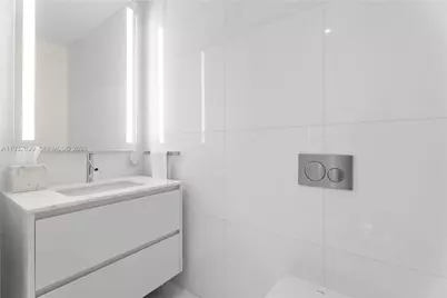 300 Biscayne Boulevard Way #4007W, Miami, FL 33131 - Photo 15