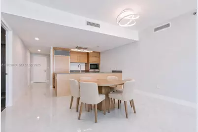 475 Brickell Ave #3407, Miami, FL 33131 - Photo 3