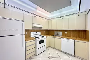 2500 Parkview Dr, Hallandale Beach, FL 33009 - Photo 3