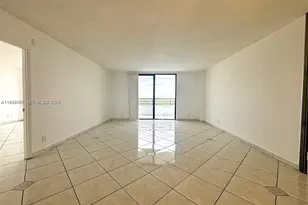 2500 Parkview Dr, Hallandale Beach, FL 33009 - Photo 7