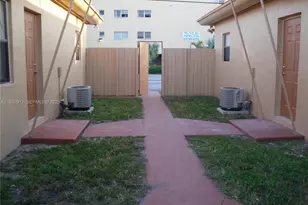 1675 NE 150th St, Miami, FL 33181 - Photo 3