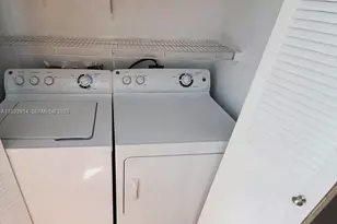 2220 SW 122nd Ct, Miami, FL 33175 - Photo 3