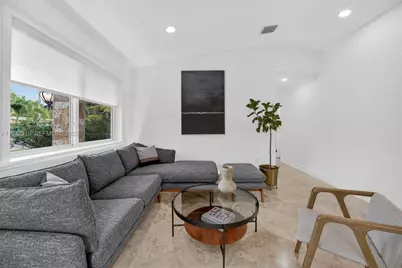 11260 SW 48th St, Miami, FL 33165 - Photo 9