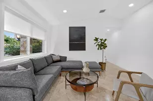 11260 SW 48th St, Miami, FL 33165 - Photo 9