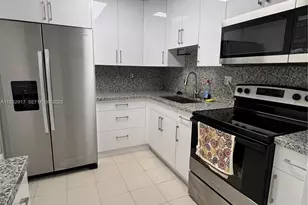 4717 NW 7th St, Miami, FL 33126 - Photo 1