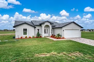 6724 Heavitree Dr, Sebring, FL 33876 - Photo 3