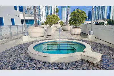 10 SW South River Dr #802, Miami, FL 33130 - Photo 7