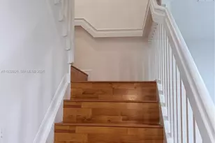 752 NW 208th Terrace, Pembroke Pines, FL 33029 - Photo 15