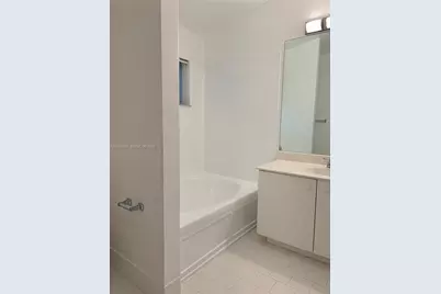 752 NW 208th Ter, Pembroke Pines, FL 33029 - Photo 23