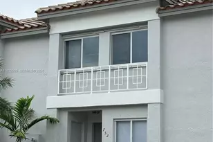 752 NW 208th Terrace, Pembroke Pines, FL 33029 - Photo 3