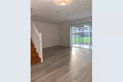 752 NW 208th Ter, Pembroke Pines, FL 33029 - Photo 11
