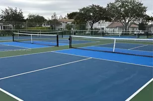 752 NW 208th Terrace, Pembroke Pines, FL 33029 - Photo 29