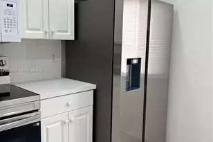 752 NW 208th Terrace, Pembroke Pines, FL 33029 - Photo 7