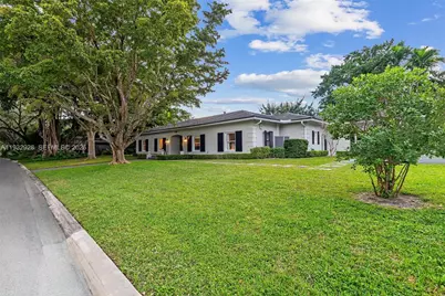 680 Buttonwood Ln, Miami, FL 33137 - Photo 17