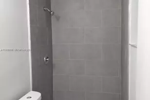 826 SW 5th Ct, Hallandale Beach, FL 33009 - Photo 5