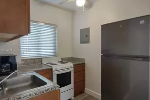 635 SW 16th Ave, Miami, FL 33135 - Photo 5