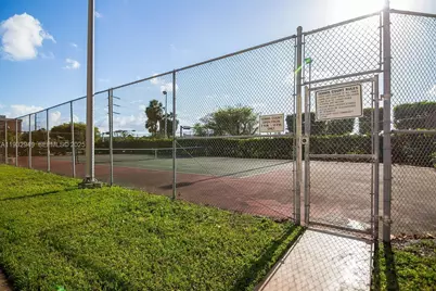 706 NW 87th Ave #312, Miami, FL 33172 - Photo 3