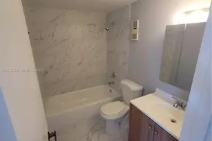 706 NW 87th Ave, Miami, FL 33172 - Photo 21