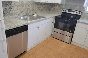 706 NW 87th Ave, Miami, FL 33172 - Photo 11