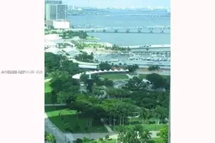 300 S Biscayne Blvd, Miami, FL 33131 - Photo 25