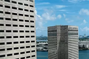 300 S Biscayne Blvd, Miami, FL 33131 - Photo 15