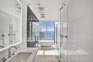300 Biscayne Blvd Way, Miami, FL 33131 - Photo 11