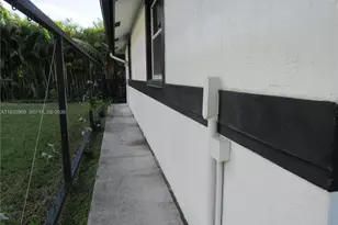 15900 SW 54th Pl, Southwest Ranches, FL 33331 - Photo 15