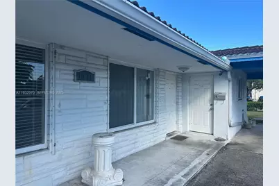 1611 NE 50th Ct, Fort Lauderdale, FL 33334 - Photo 17