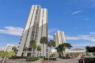 20515 E Country Club Dr, Aventura, FL 33180 - Photo 27