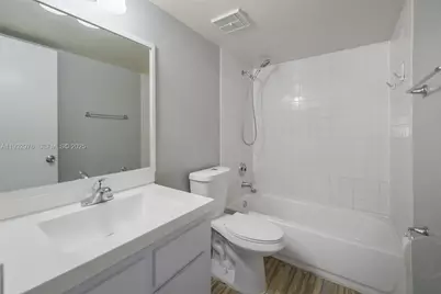 2570 W 67th Pl #21-2, Hialeah, FL 33016 - Photo 15