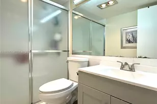1023 Durham A, Deerfield Beach, FL 33442 - Photo 5