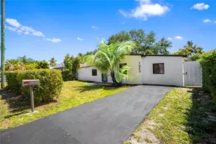 1640 NE 183 St, North Miami Beach, FL 33179 - Photo 3