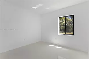 1640 NE 183 St, North Miami Beach, FL 33179 - Photo 23