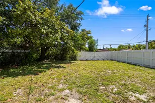 1640 NE 183 St, North Miami Beach, FL 33179 - Photo 43